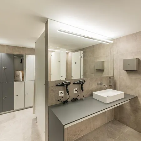 By Randolins شقة سانت موريتز