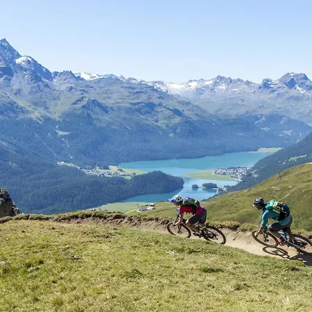 Lägenhet By Randolins St. Moritz